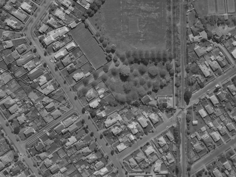 56 St James Avenue from the air, 1970-1974