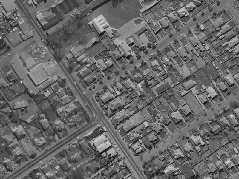4 Grants Road from the air, 1970-1974