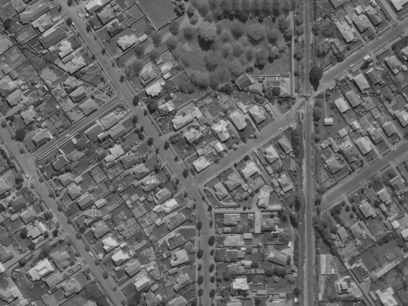 42 St James Avenue from the air, 1970-1974