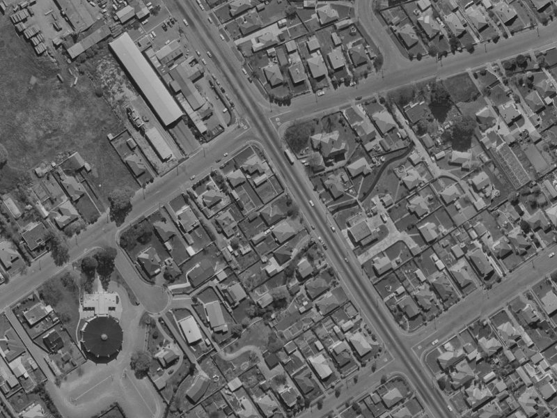 283 Cranford Street from the air, 1970-1974