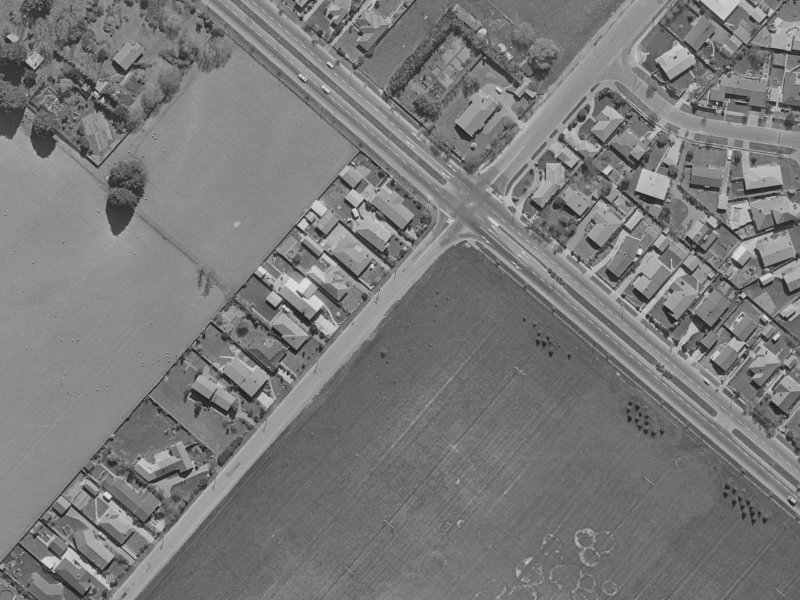 35 Roydvale Avenue from the air, 1970-1974