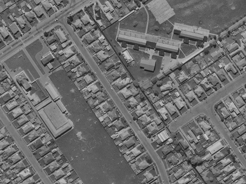 52 Kensington Avenue from the air, 1970-1974