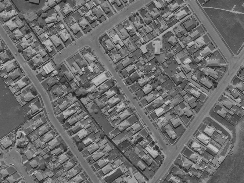 19 Fergusson Avenue from the air, 1970-1974