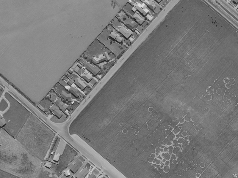 15 Roydvale Avenue from the air, 1970-1974