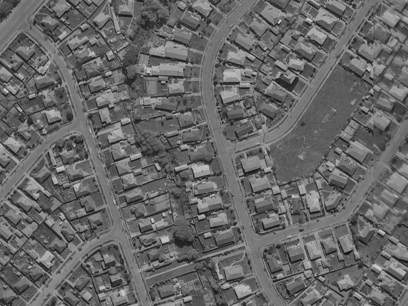 31 Sevenoaks Drive from the air, 1970-1974
