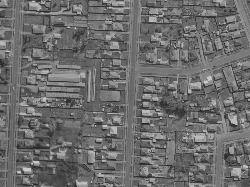 98-76 Baker Street from the air, 1970-1974