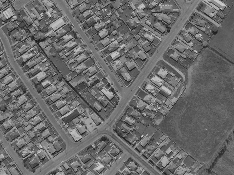 1 Fergusson Avenue from the air, 1970-1974