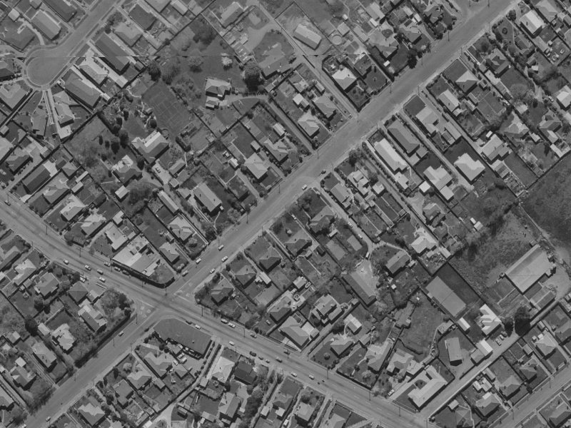 77 Aorangi Road from the air, 1970-1974