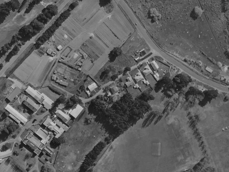 9 Tompkins Lane from the air, 1970-1974