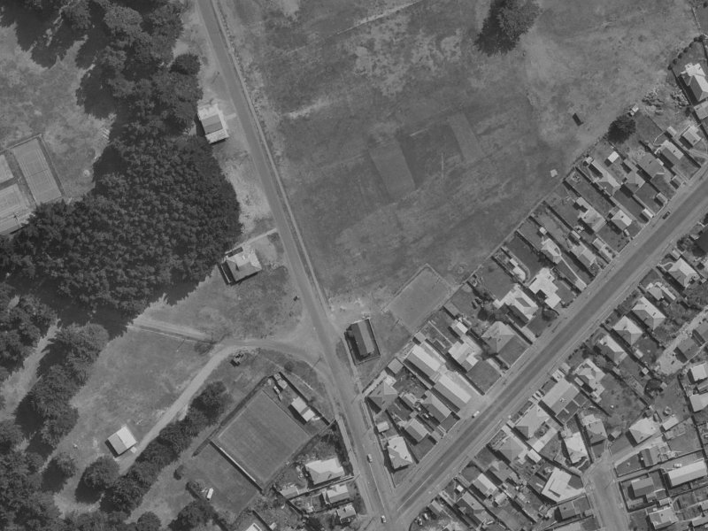 99–153 Shaw Avenue from the air, 1970-1974