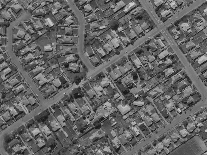 42 Hawthorne Street from the air, 1970-1974