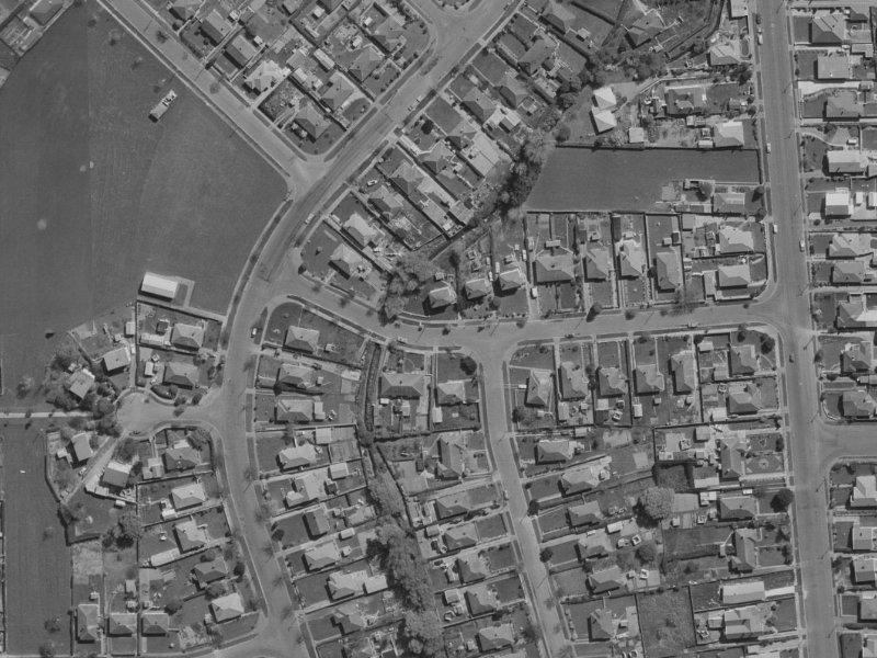 7 Orontes Street from the air, 1970-1974