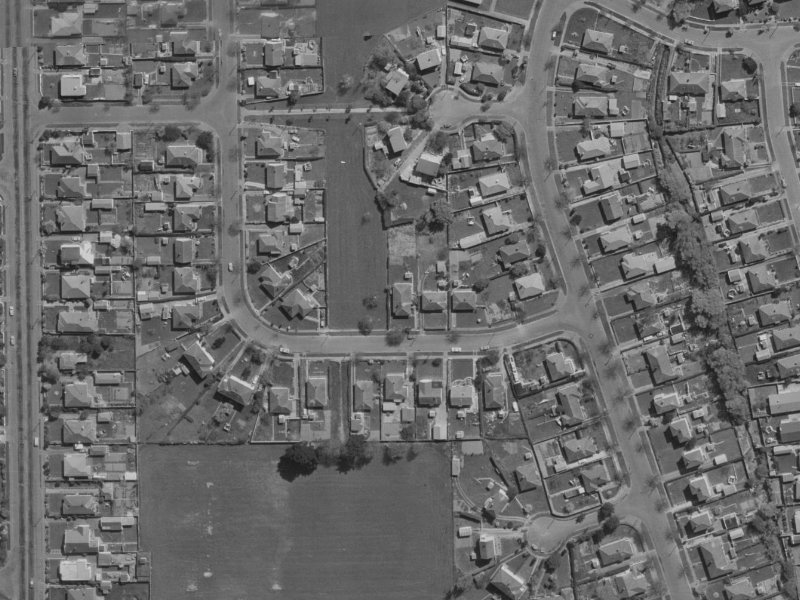 1/44 Riselaw Street from the air, 1970-1974