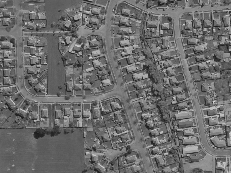 29 Emmett Street from the air, 1970-1974