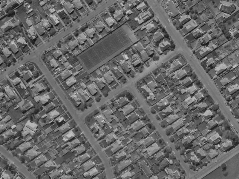 Brenchley Avenue from the air, 1970-1974