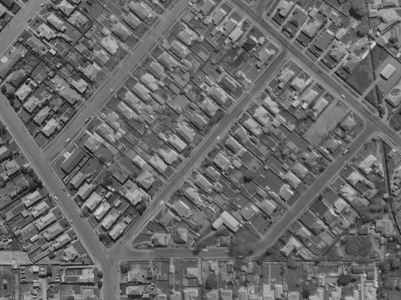 5-39 Thornton Street from the air, 1970-1974