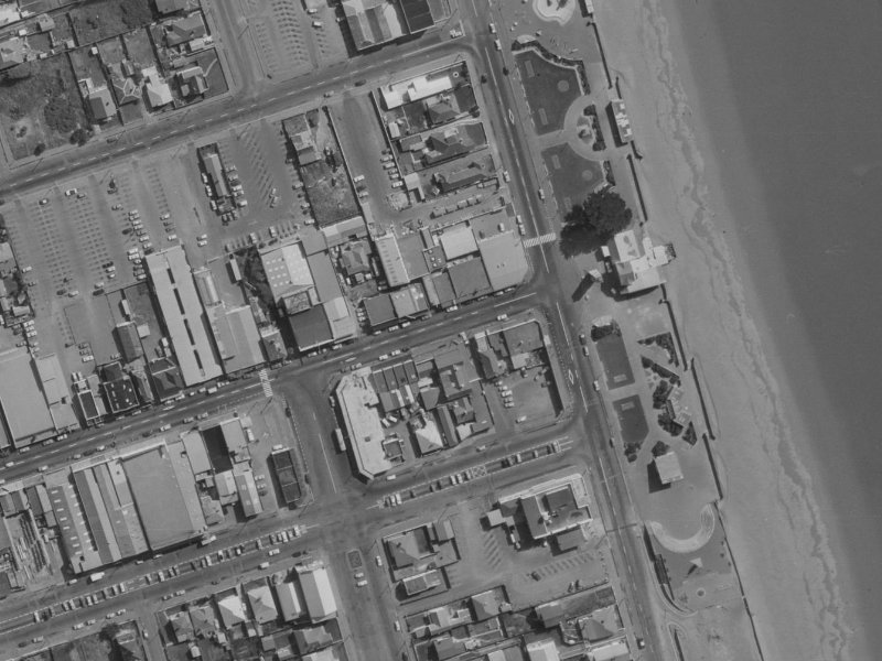 25 Brighton Mall from the air, 1970-1974