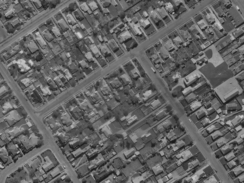 26 Hawkesbury Avenue from the air, 1970-1974