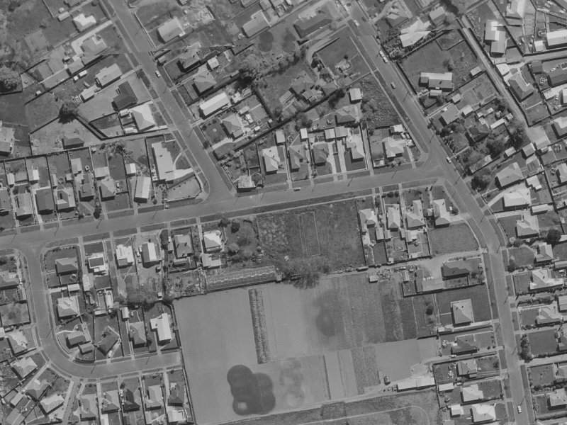 36 Mundys Road from the air, 1970-1974