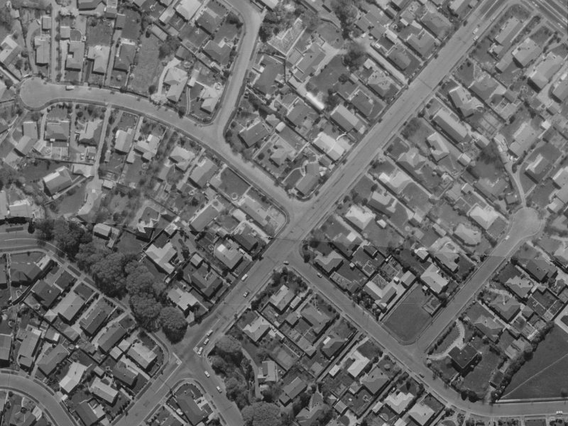 3 Hadlow Place from the air, 1970-1974