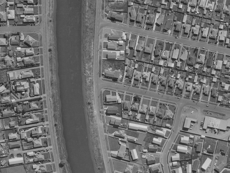 3 Breezes Road from the air, 1970-1974