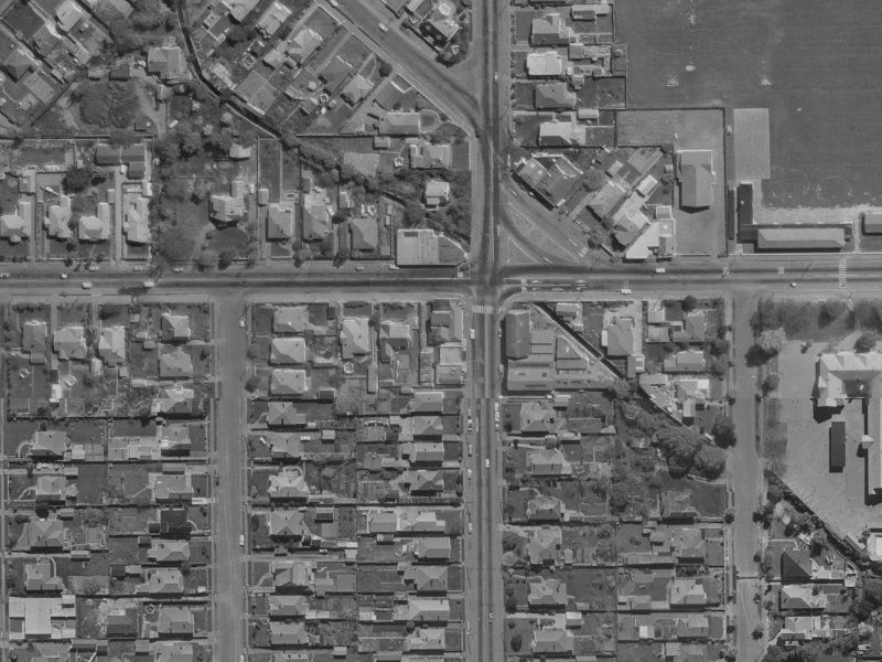 211 Hills Road from the air, 1970-1974