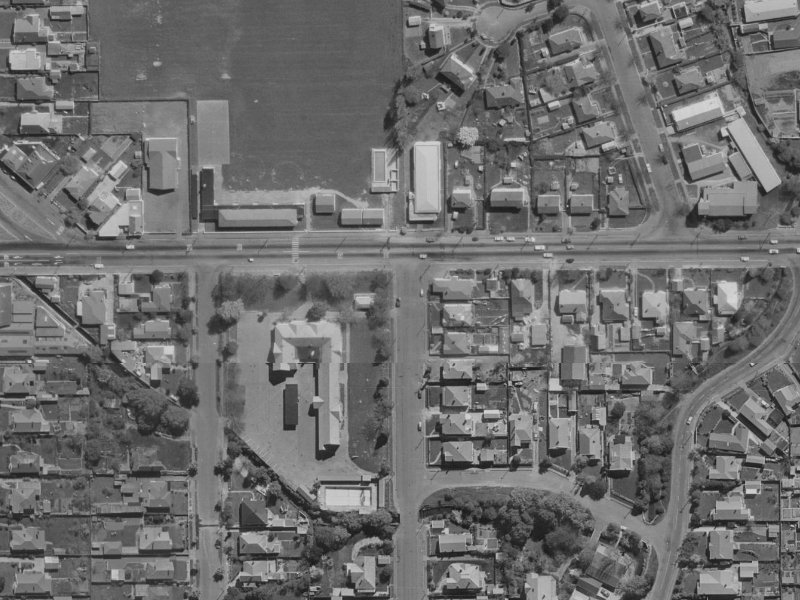 76 Chancellor Street from the air, 1970-1974