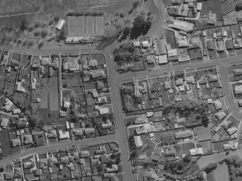 2 Mundys Road from the air, 1970-1974