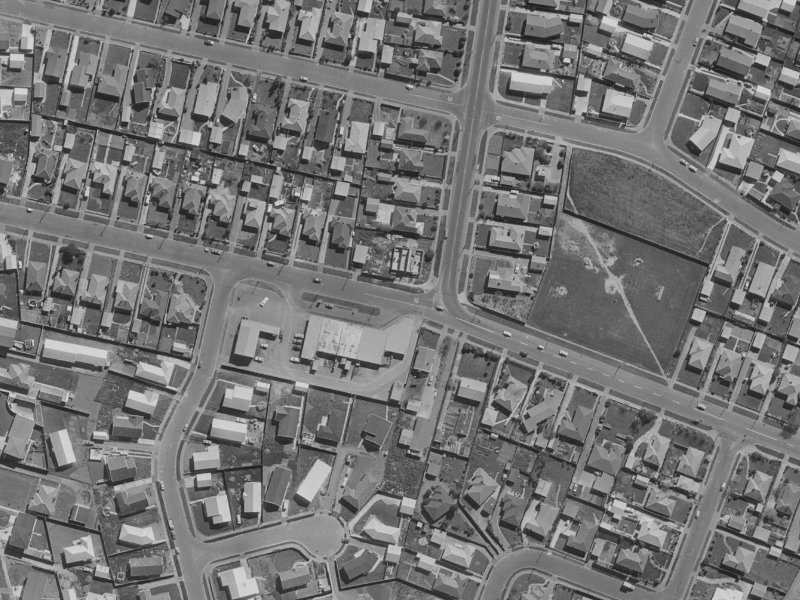 27 Breezes Road from the air, 1970-1974