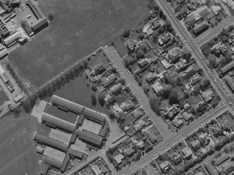 25 Circuit Street from the air, 1970-1974