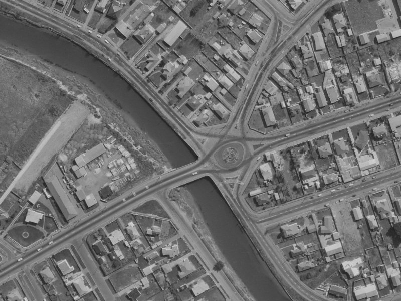 657 Pages Road from the air, 1970-1974