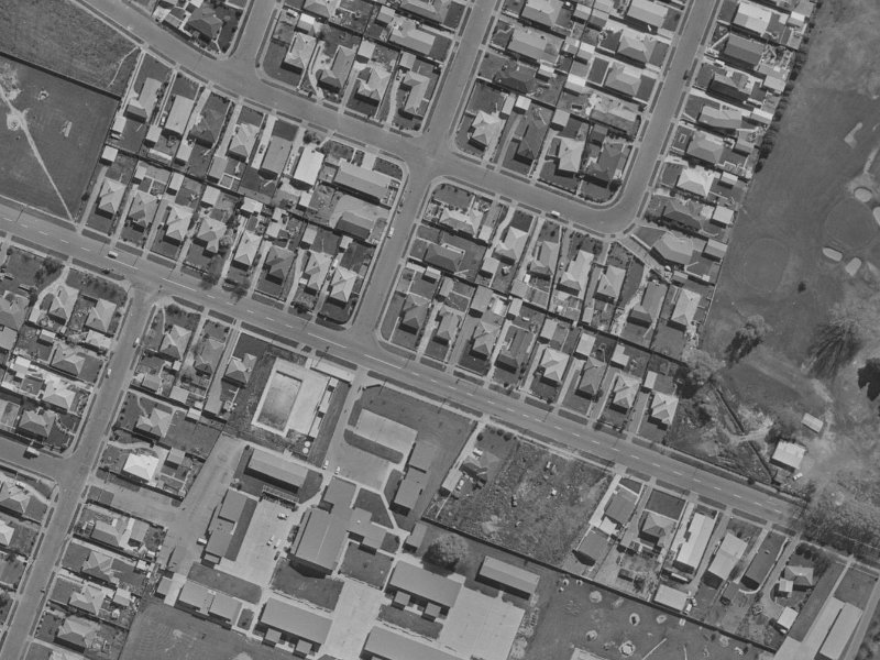 81 Breezes Road from the air, 1970-1974
