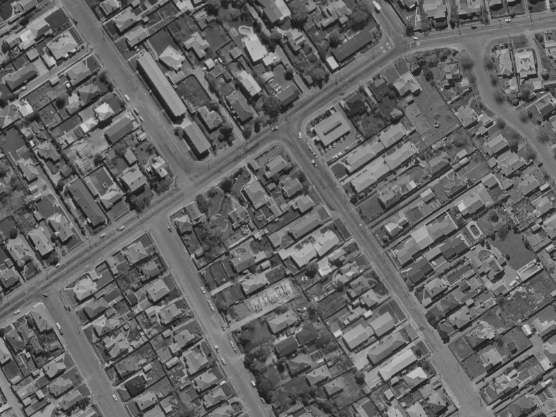 32 Lyndon Street from the air, 1970-1974