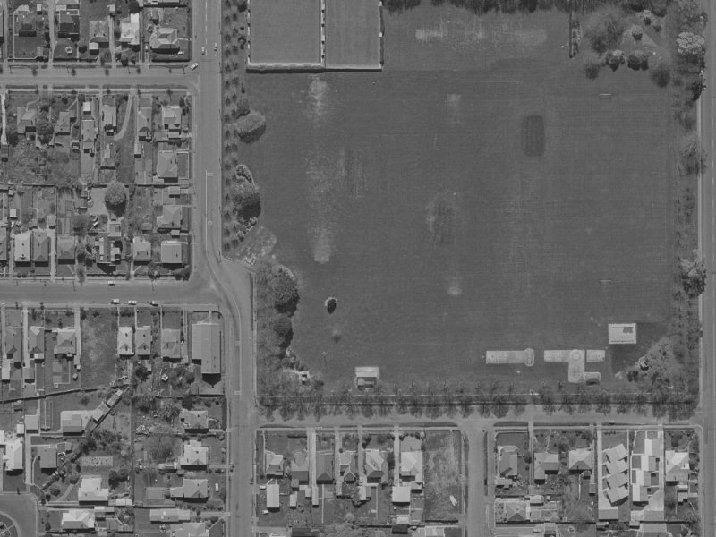627-699 Barbadoes Street from the air, 1970-1974