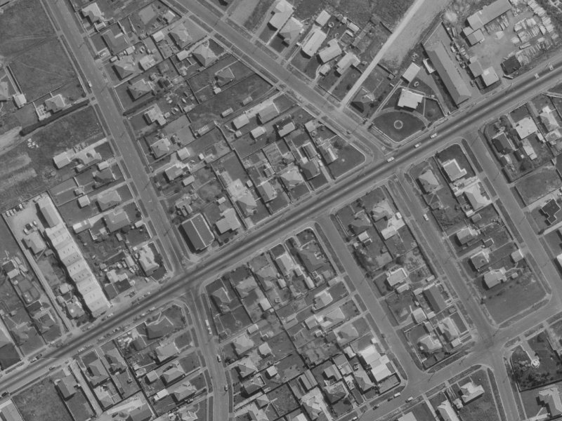 639 Pages Road from the air, 1970-1974