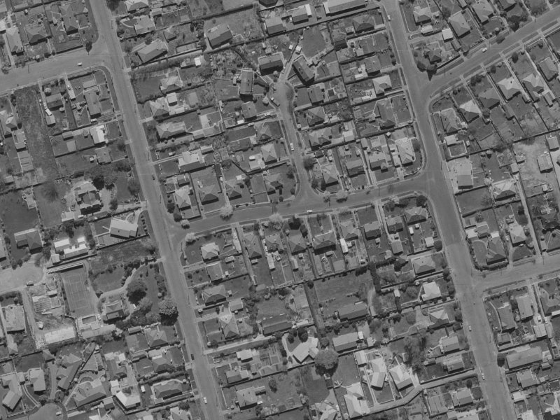 8 Newall Avenue from the air, 1970-1974