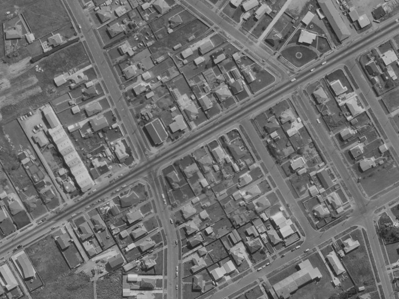 634 Pages Road from the air, 1970-1974