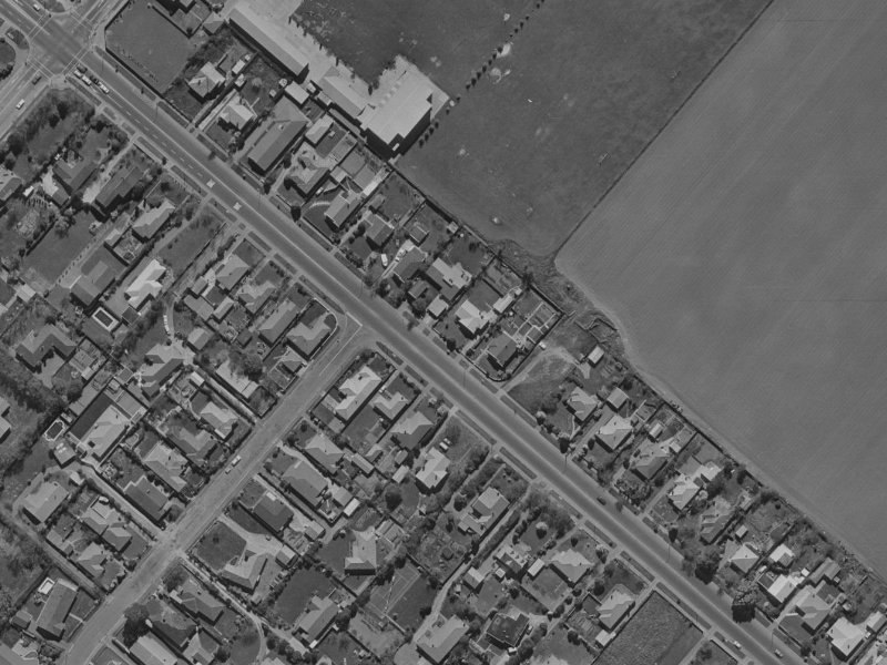 132A Memorial Avenue from the air, 1970-1974