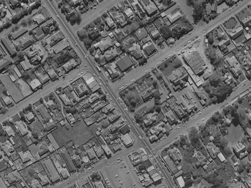 2 McDougall Avenue from the air, 1970-1974