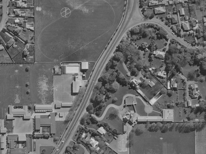 136 North Parade from the air, 1970-1974
