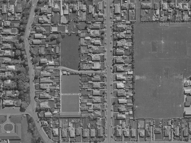115 Petrie Street from the air, 1970-1974