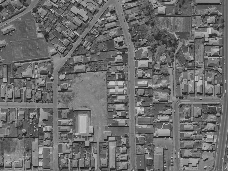 2/29 Trafalgar Street from the air, 1970-1974