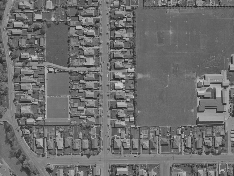 116 Petrie Street from the air, 1970-1974