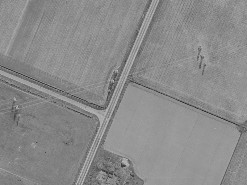 106–192 Russley Road from the air, 1970-1974