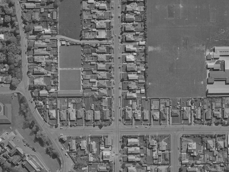 105 Petrie Street from the air, 1970-1974