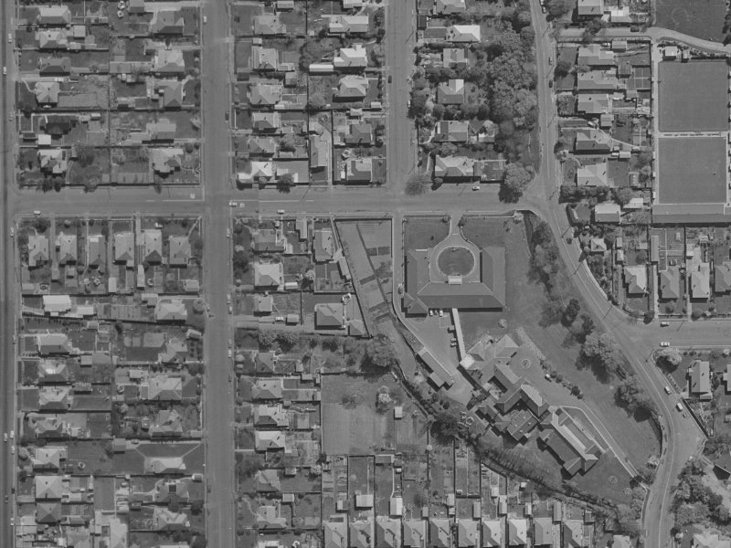 120 Hills Road from the air, 1970-1974