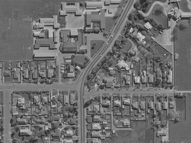 102-96 North Parade from the air, 1970-1974