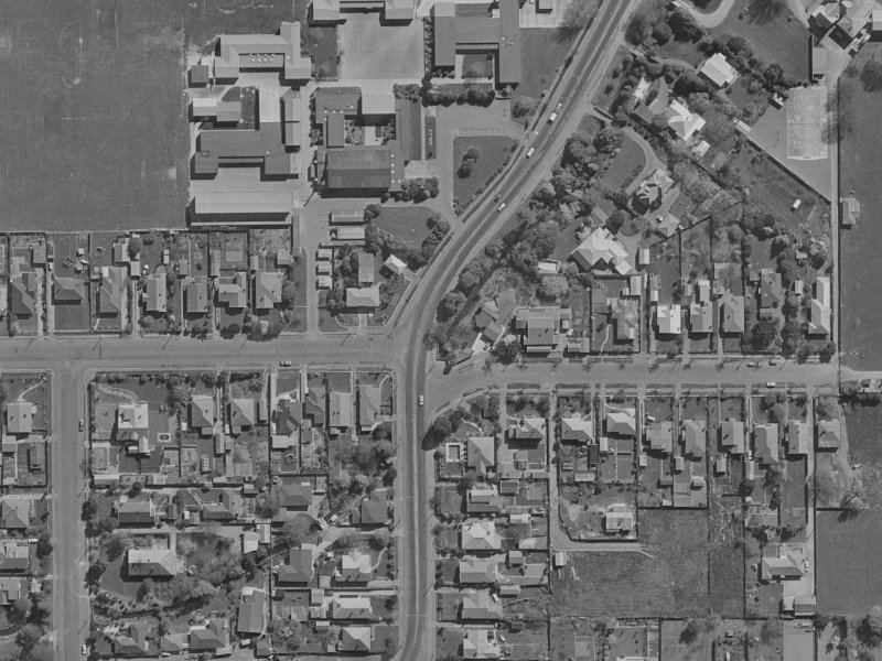 80–96 North Parade from the air, 1970-1974