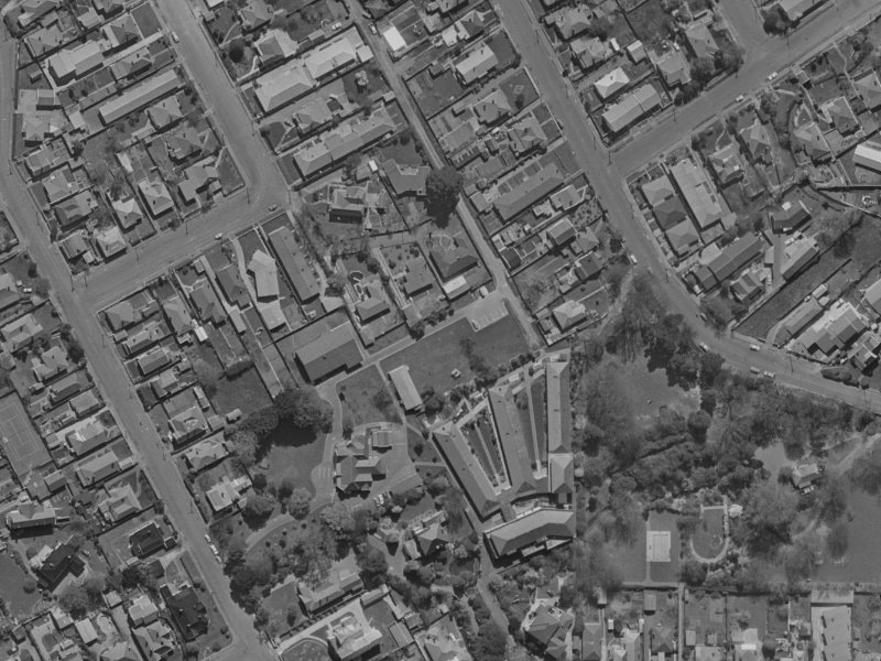 42 Kinleys Lane from the air, 1970-1974
