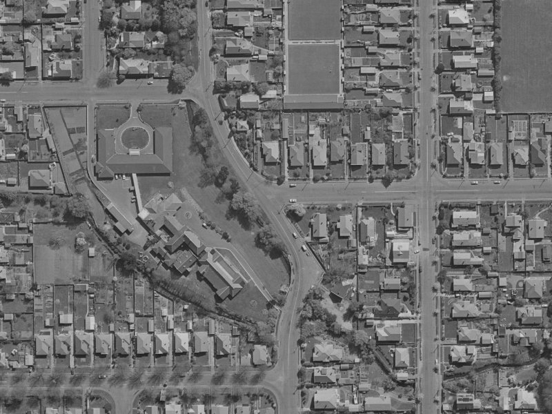 75R Stapletons Road from the air, 1970-1974